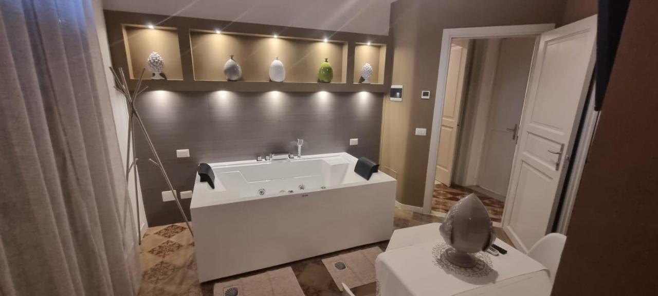 Bed and Breakfast Reluxe Private Wellness Lecce Exterior foto